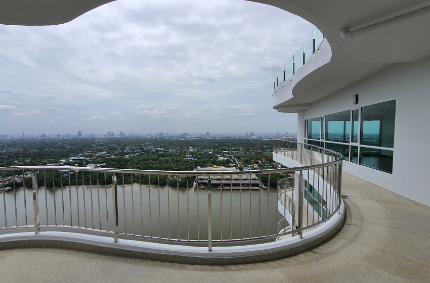 Condominium in Rama 3 